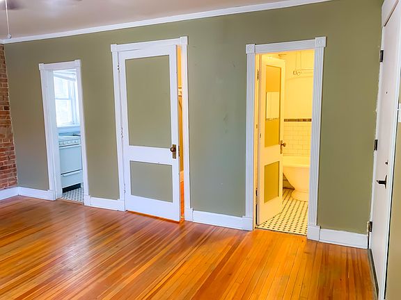 5th image of 1260 N Pennsylvania St APT 6