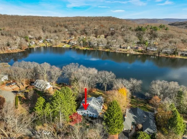 30 Kitchell Lake Dr, West Milford Twp., NJ 07480