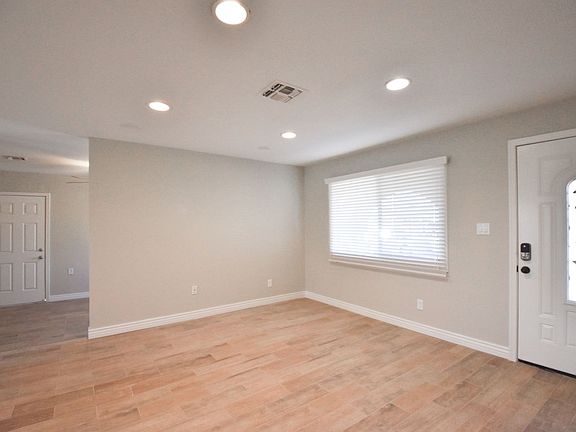 2nd image of 3537 E Evans Dr