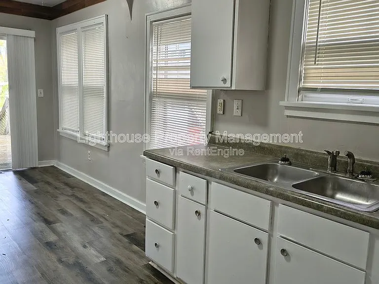 3041 Lemuel St — Photo 5