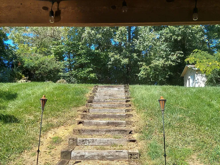 44 Tipperary Dr — Photo 8