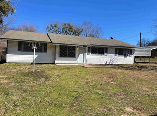 406 S Hubbard Ave, Omaha, TX 75571