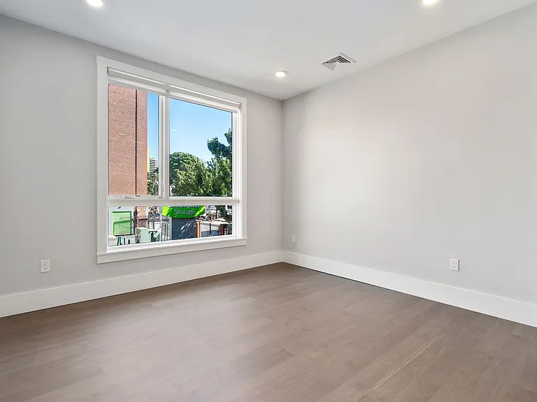 3193 Washington Street — Photo 68
