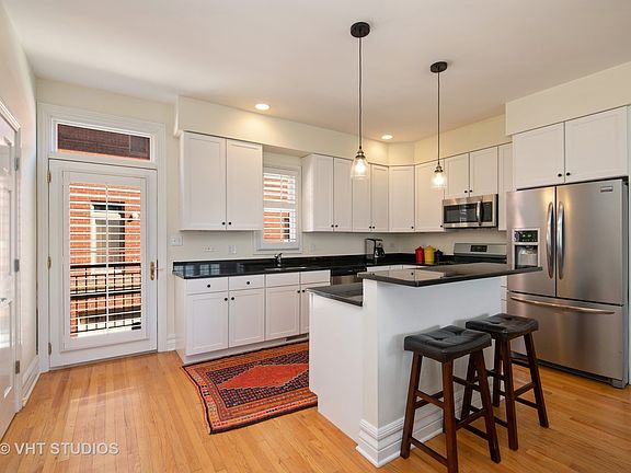 3rd image of 5115 N Damen Ave APT E