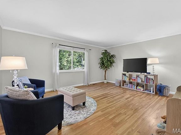 5th image of 720 Fernview Dr