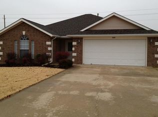 1604 SW Thornton St, Bentonville, AR 72712