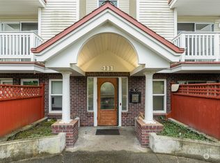 411 N 90th St APT 207, Seattle, WA 98103