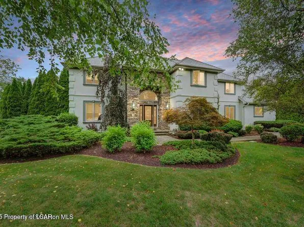 169 Wagner Blvd, Greenfield Township, PA 18407