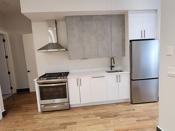2nd image of 604 Palisade Ave #1G