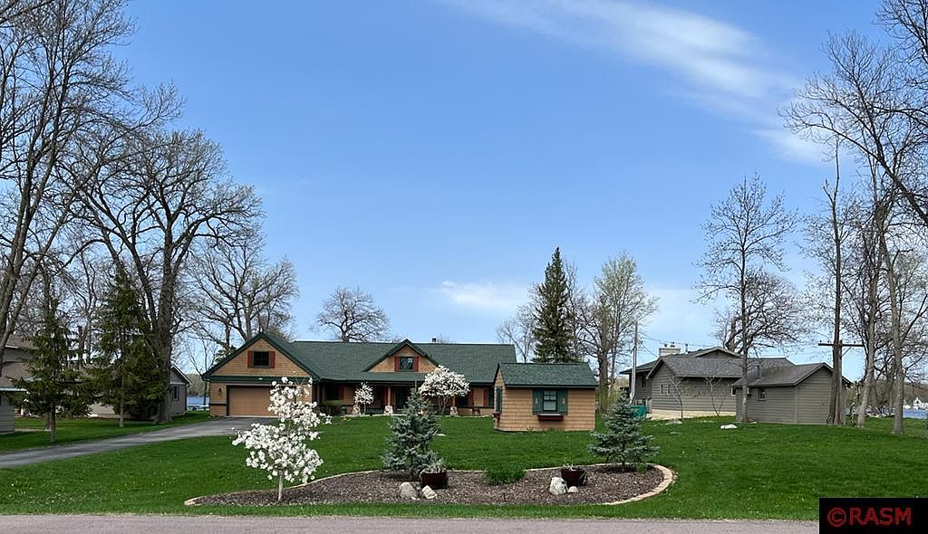 631 Marian St, Waterville, MN 56096 Zillow