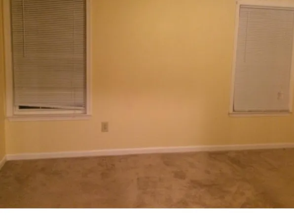 27 Starboard Ct, Dover, DE 19901
