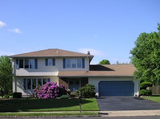 23 Peter Rafferty Dr, Hamilton, NJ 08690