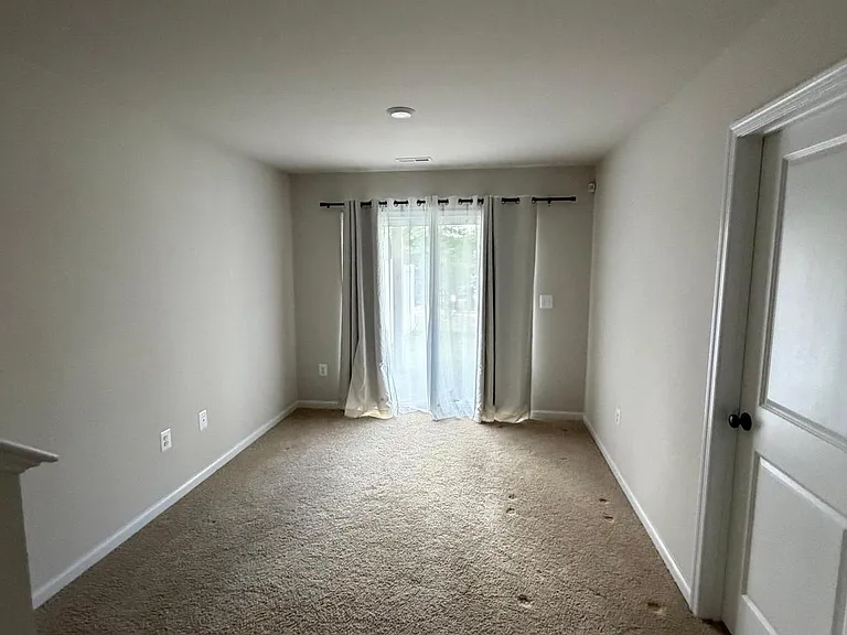 4105 Bolton Ct — Photo 19