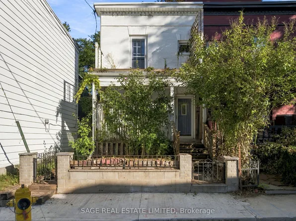 16 Sackville Pl, Toronto, ON M4X 1A4