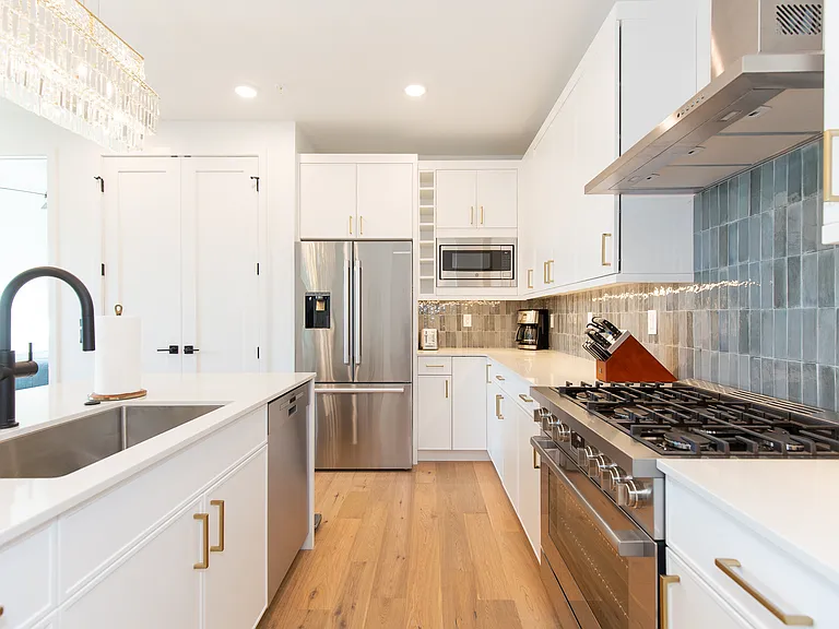 4204 Ravalli St #204 — Photo 8