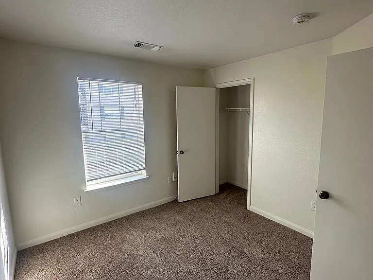 1221 Wren Ct #4-203 — Photo 10