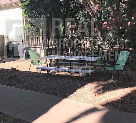 2nd image of 2308 Northglen St