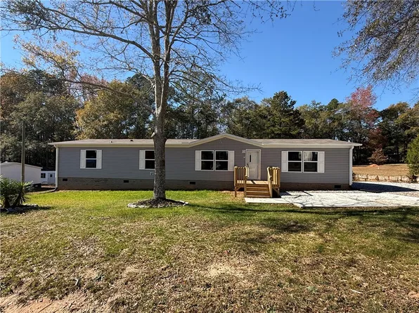 110 Loveland Dr, Williamston, SC 29697