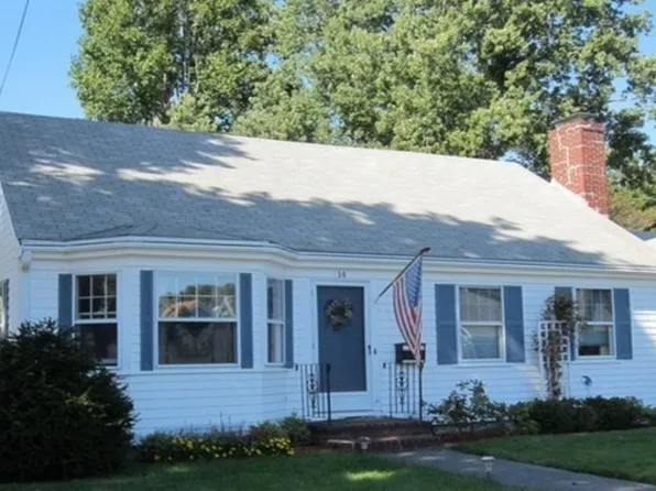 14 Russell Ave, Plymouth, MA 02360