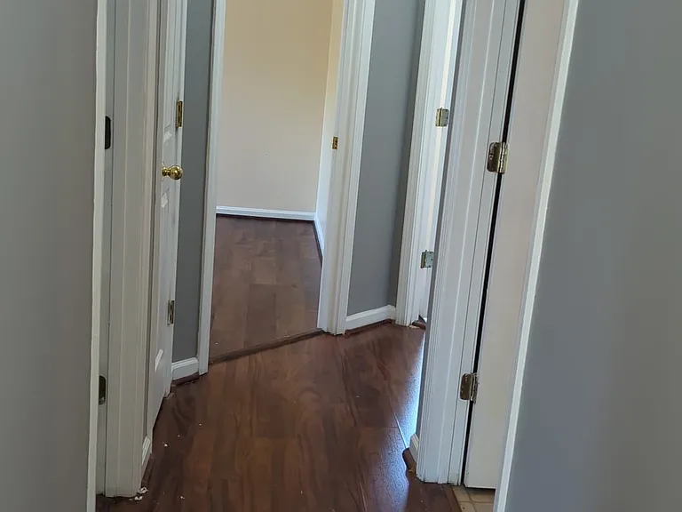 705 Dover Ct — Photo 18