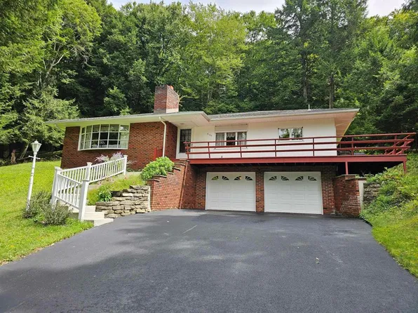 4142 Wendell Cir, Painted Post, NY 14870