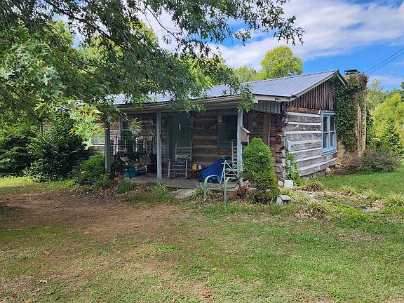 2nd image of 102 Bear Run Rd