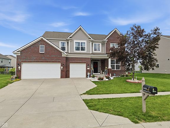 2nd image of 2438 Southward Dr