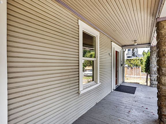 3rd image of 3929 SE 70th Ave