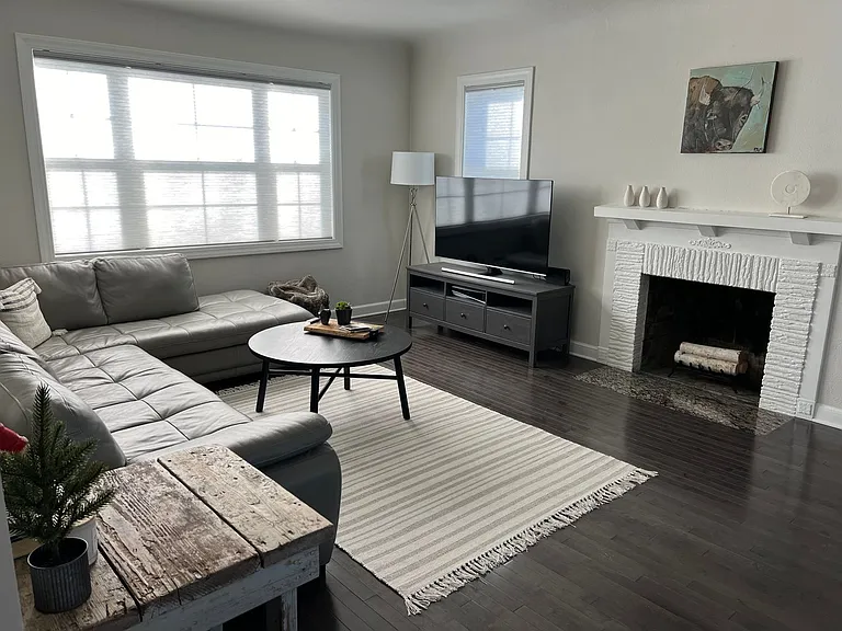 1305 Chestnut St — Photo 4