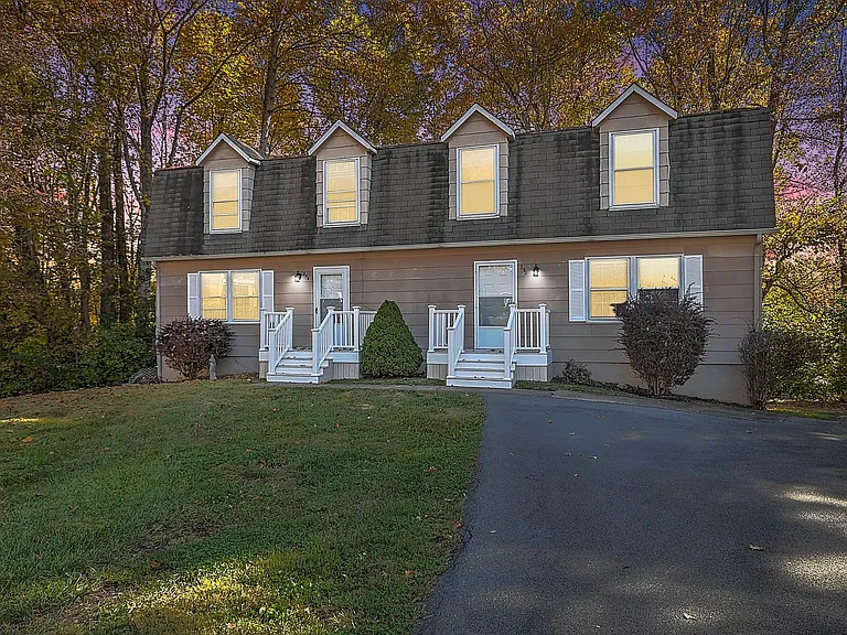 254 Wildwood Dr — Photo 1
