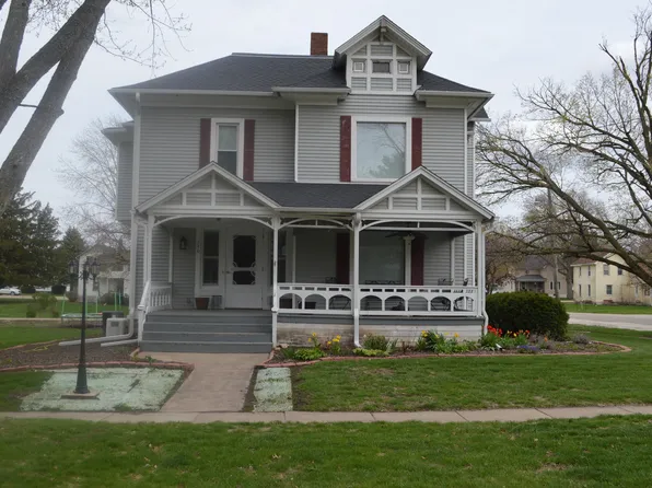 340 S Main St, Sheffield, IL 61361