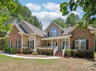 2055 Sunswept Ln, York, SC 29745