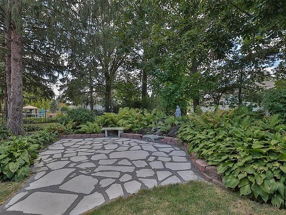 4th image of 72 E Southcrest Cir