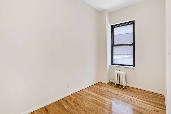 Rented by Bryan L Rozencwaig, LREB | media 10