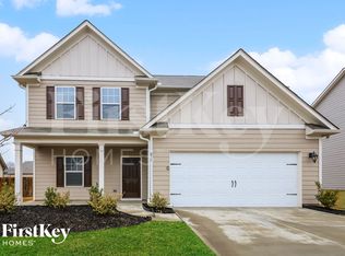 811 Walnut Creek Cir, Pendergrass, GA 30567