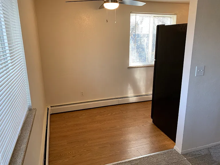 2437 Spruce street — Photo 48