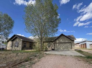 54 Country Ln, Moorcroft, WY 82721