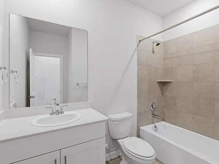 501 Green Gables Dr — Photo 12
