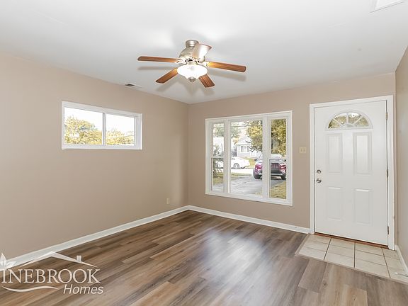 3rd image of 3182 Lapland Dr