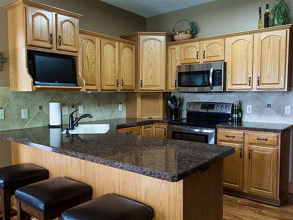 2nd image of 2811 W 43rd Street Pl