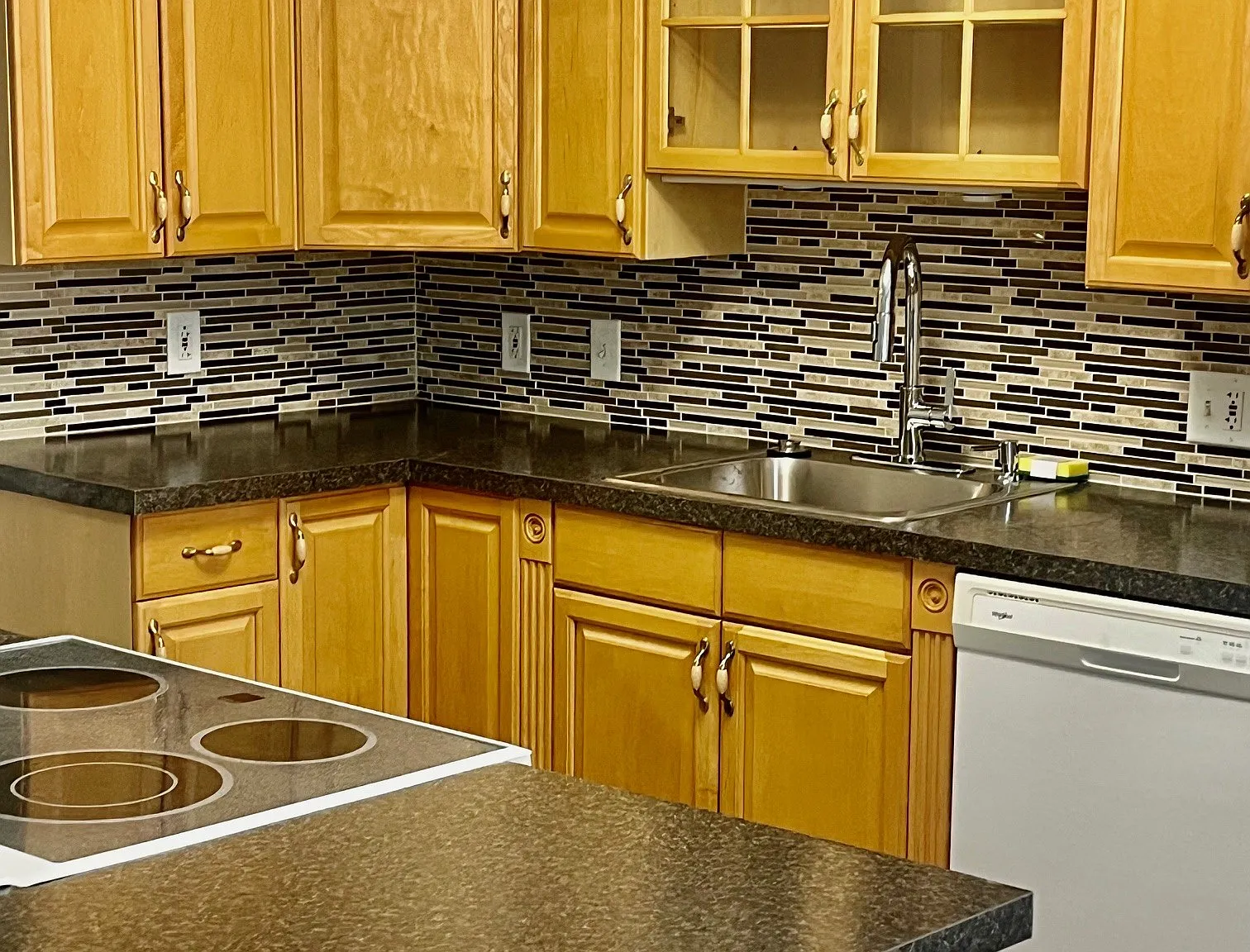 1 bed, 1100 sqft, $2,150 — Photo 3