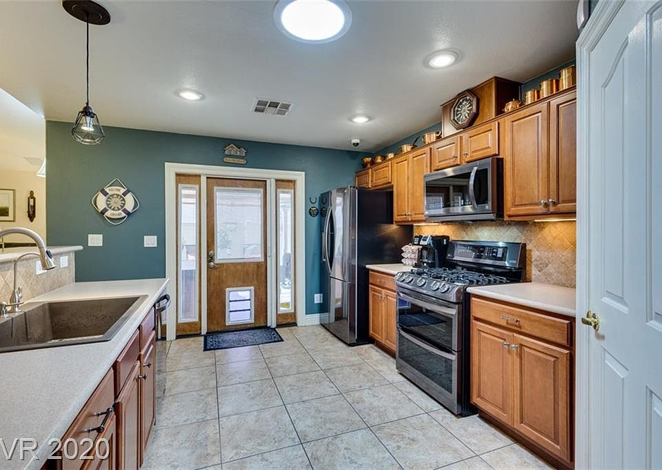 1st image of 7813 N Corn Lily Ct