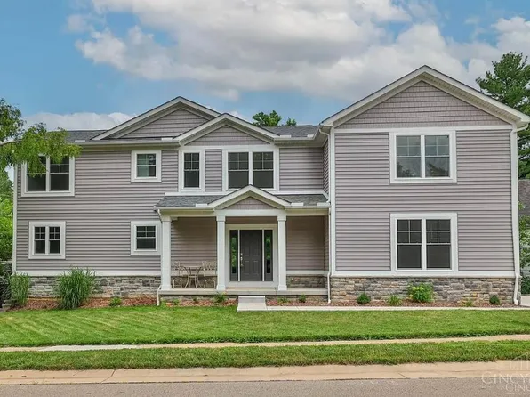 8109 Maxfield Ln, Madeira, OH 45243