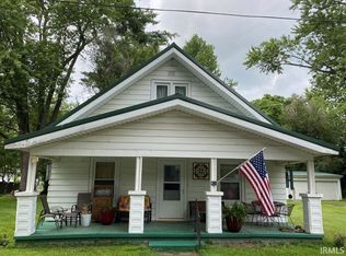 421 E Danner St, Elnora, IN 47529