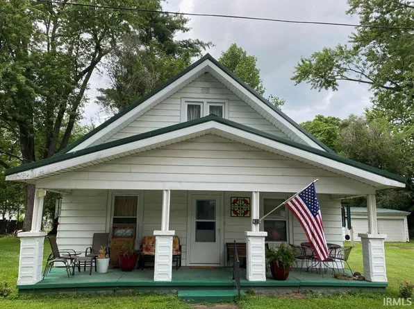 421 E Danner St, Elnora, IN 47529