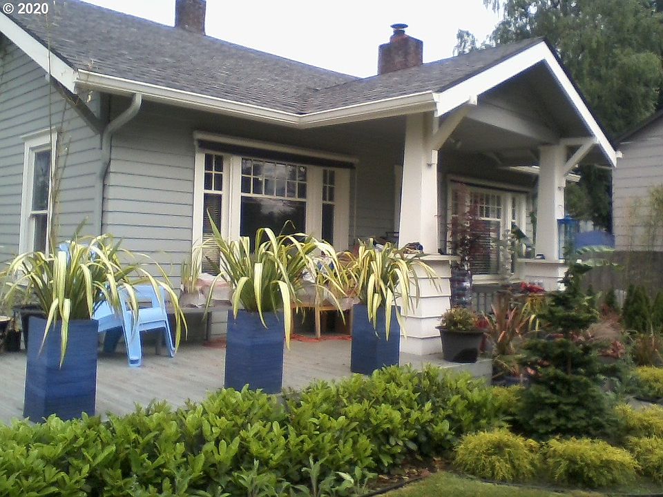 1st image of 2613 Neals Ln