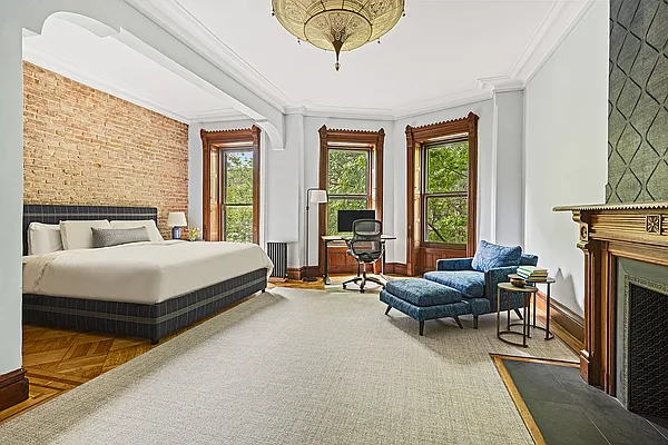 Rented by Corcoran | media 5