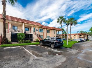 150 Lakeview Dr APT 205, Weston, FL 33326