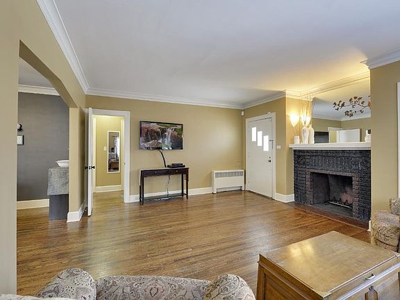 4th image of 2339 Sheridan Ave N