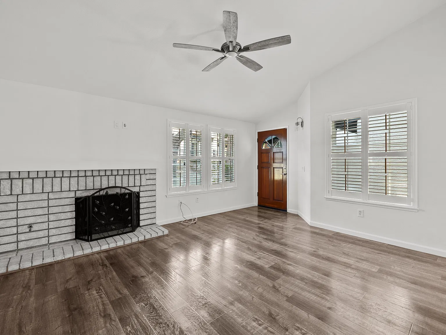 3 bed, 1566 sqft, $3,800 — Photo 4